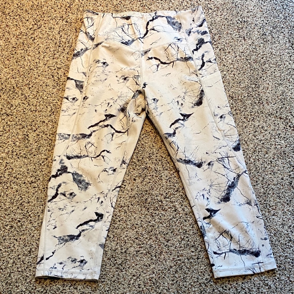 Marble Print Fitness Capris